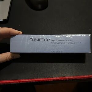 Avon Rejuvenate Mineral Facial Rinse for Radiant Skin